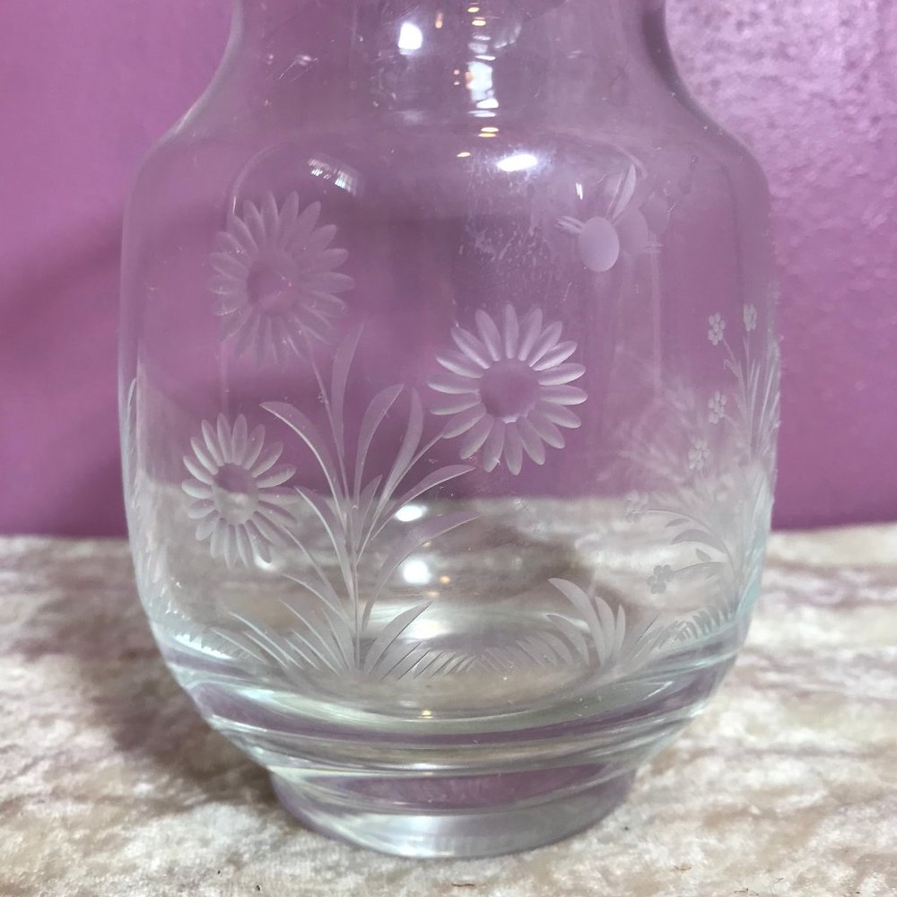 Vintage * Etched Floral Daisy Print Vase EUC Retro Home Decoration Flare Flowers - Picture 3 of 6